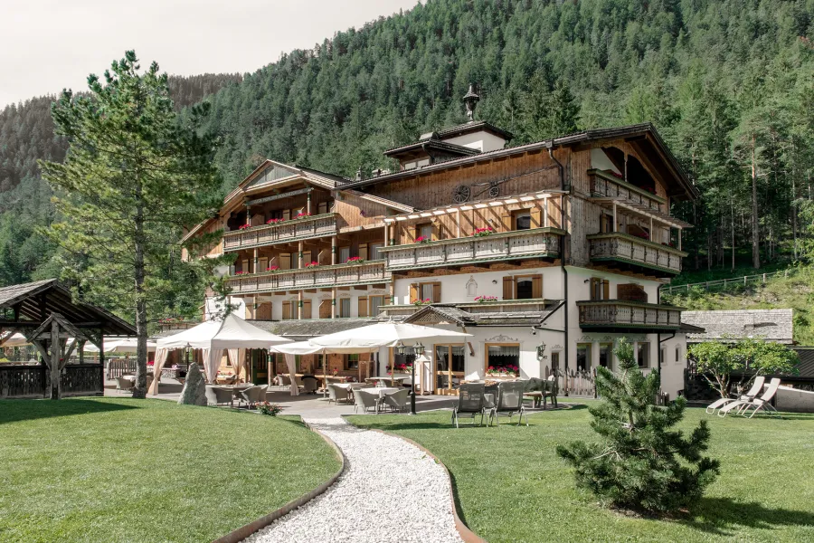Aqua Bad Cortina _Thermal BIOhotel